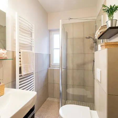 アパート Strandleben 01 - Georg Grosz *