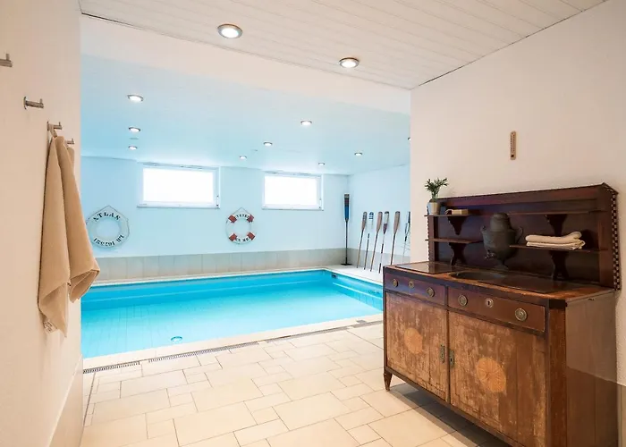 Strandleben 01 - Georg Grosz * 阿伦斯霍普