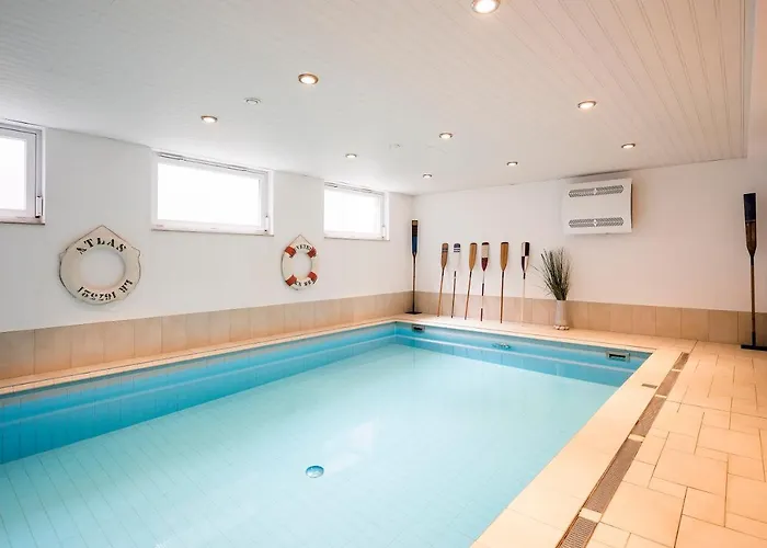 Strandleben 01 - Georg Grosz